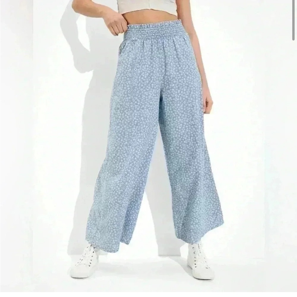American Eagle Blue Daisy Wide-Leg Pants